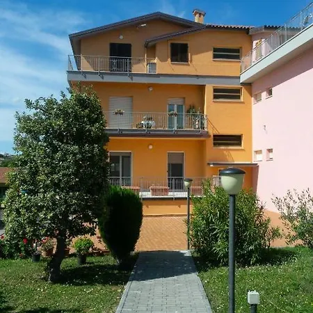 Trilocale A 250mt Dal Mare Di - M157 Appartamento Marcelli